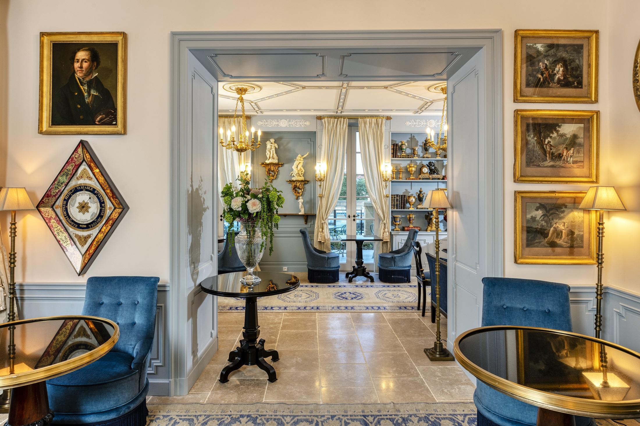 Saint-ange Hotel 5*